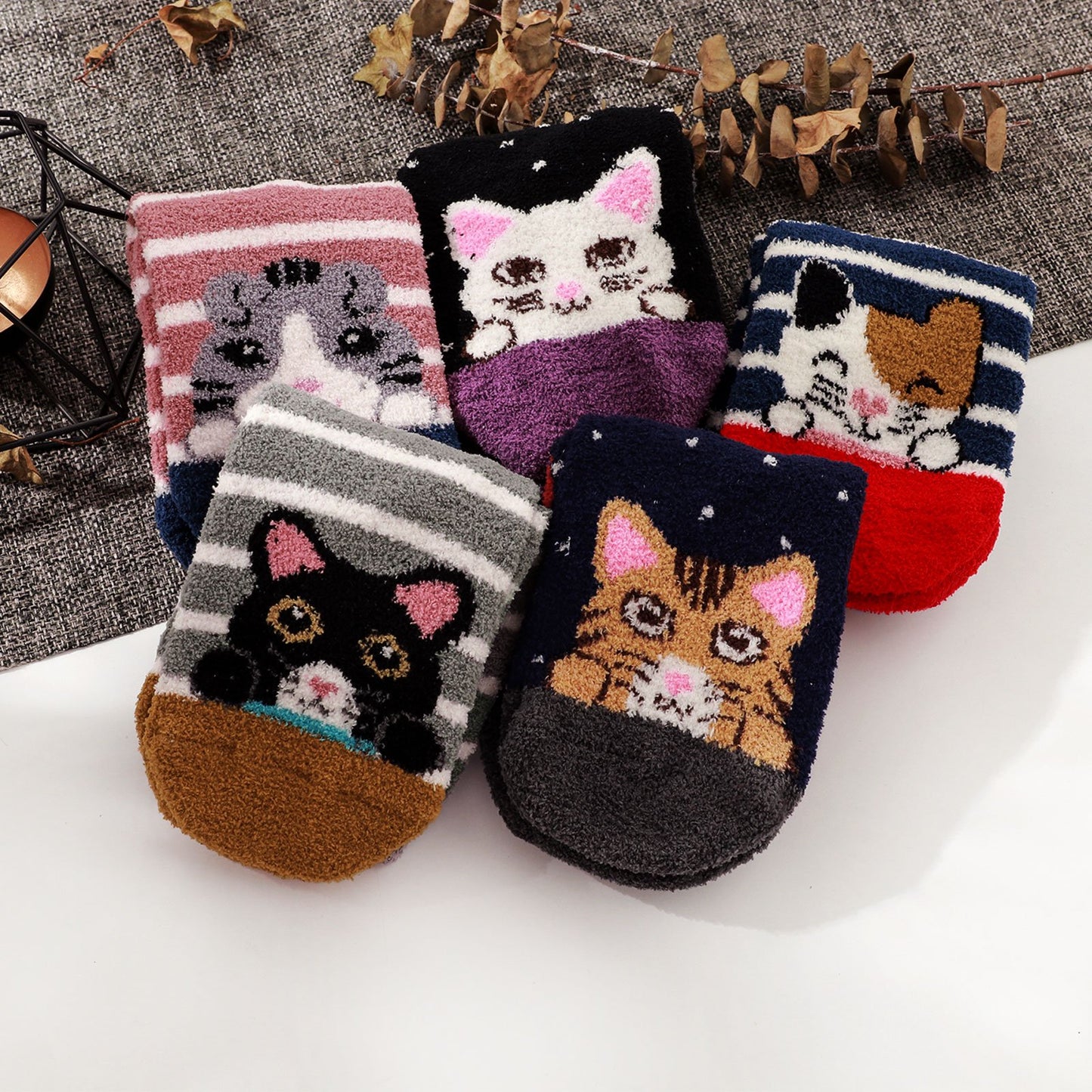 AMITOFO 5 Pairs Women Fuzzy Socks Cute Cat Pattern Cozy Plush Sleeping Slipper Socks Winter Warm Soft Fluffy Crew Socks