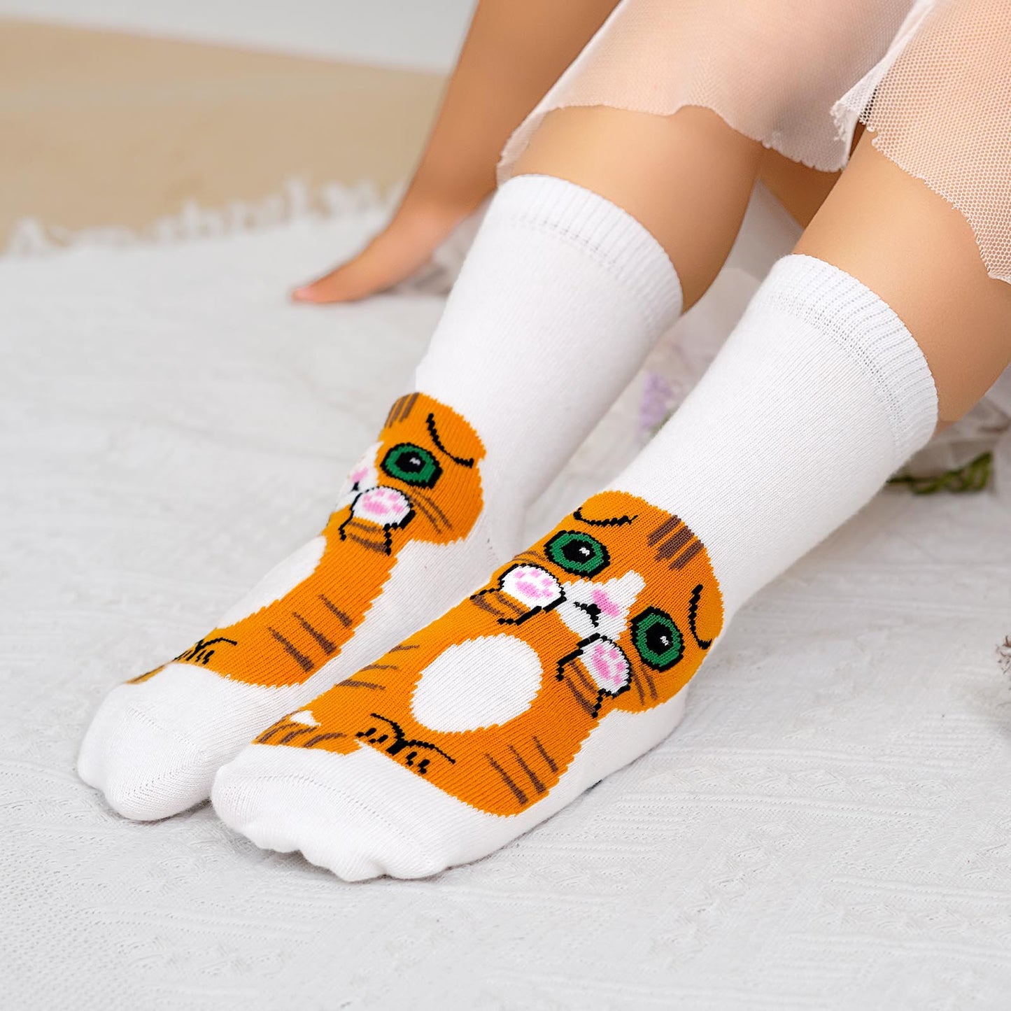 Girls Socks, AMITOFO Kids Socks Winter Warm Socks, Non Slip Cozy Cotton Crew Socks for 2-3/4-6/7-9/10-12 Years Toddlers Girl Socks, 5 Pairs