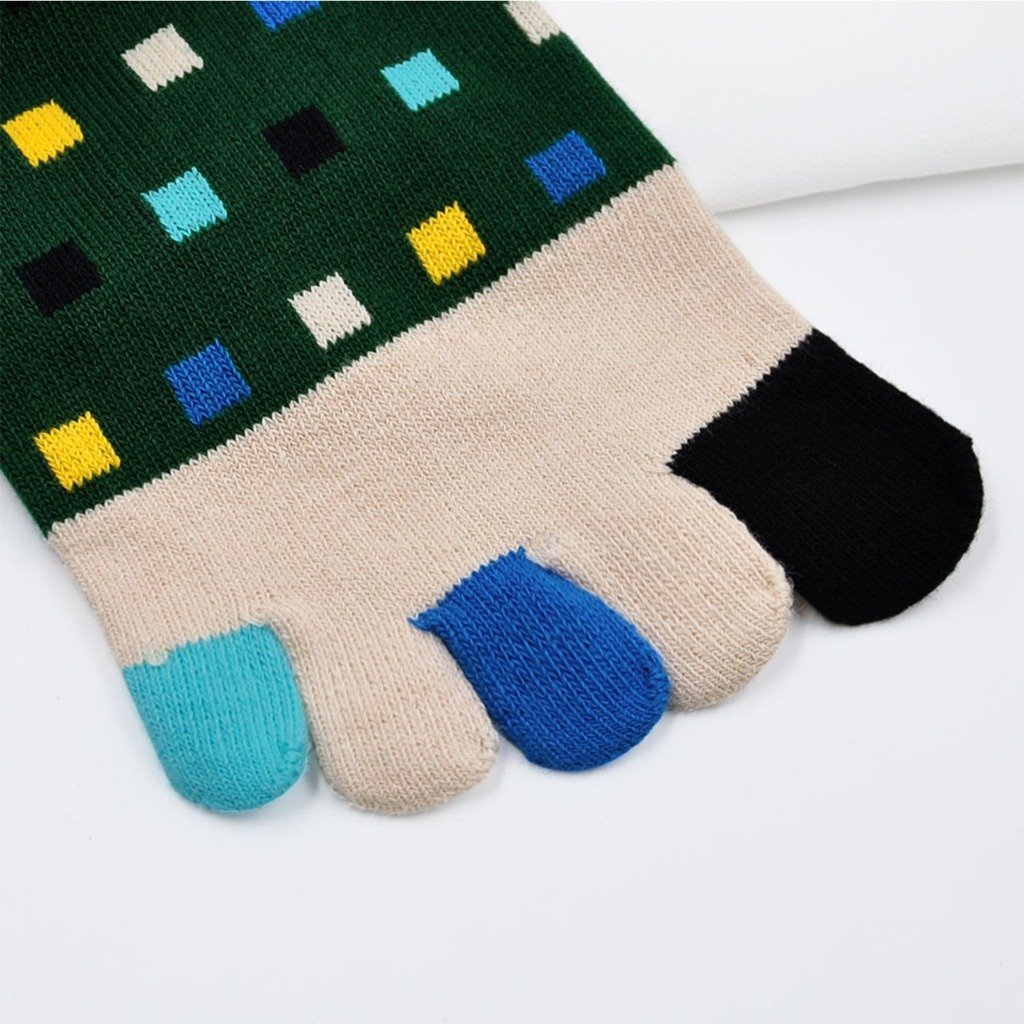 5 finger socks with square patterns for men