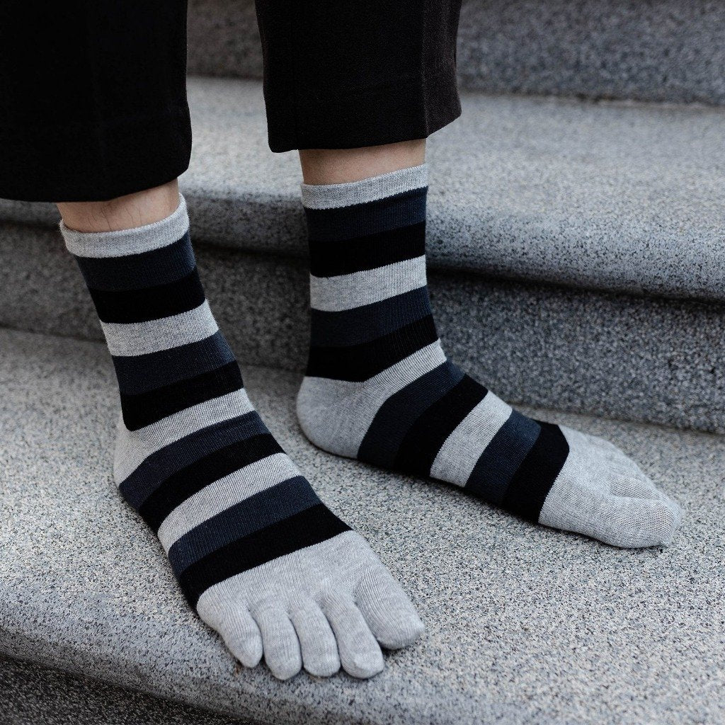 black and grey striped crew socks for men