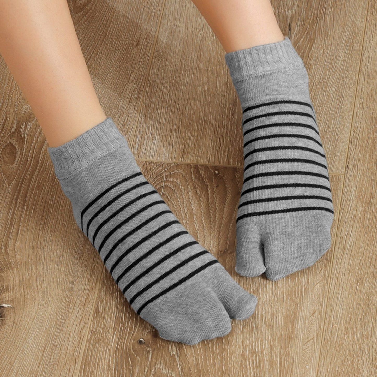 grey stripes slippers socks for ladies