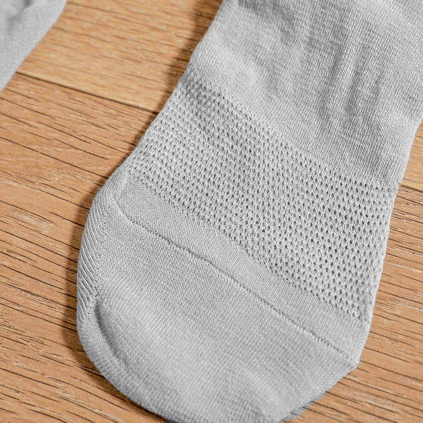 breathable no show grey socks for women