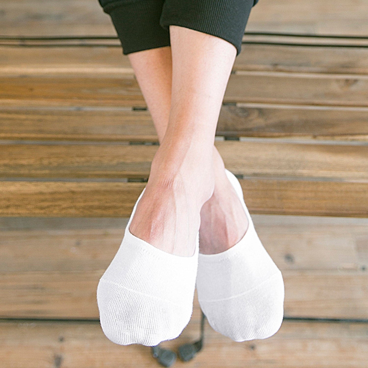 white cotton no show socks for women